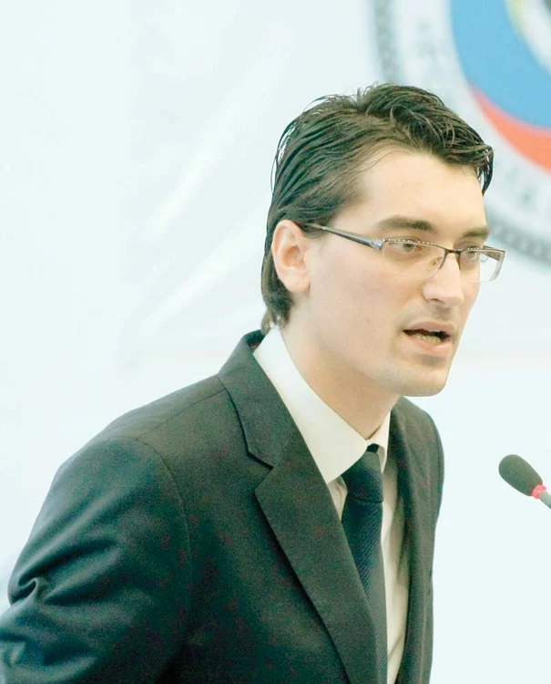 Răzvan Burleanu