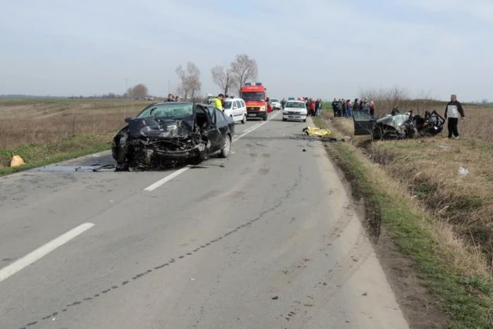 Accidentul a avut loc în această dimineaţă în afara localităţii Bârca