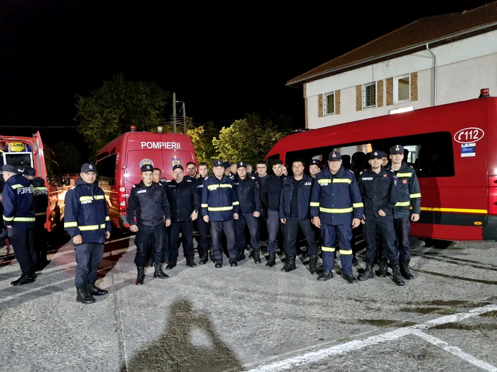 pompieri dislocați la Galați. FOTO ISU Ialomița