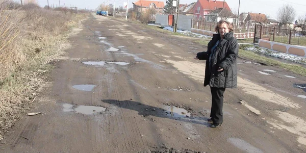 Sătmărenii aşteaptă ca „marea cârpeală“ să se facă simţită