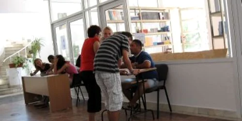 Bistriţa: Pe fondul crizei mulţi dintre absolvenţi aleg să facă facultate la Bistriţa