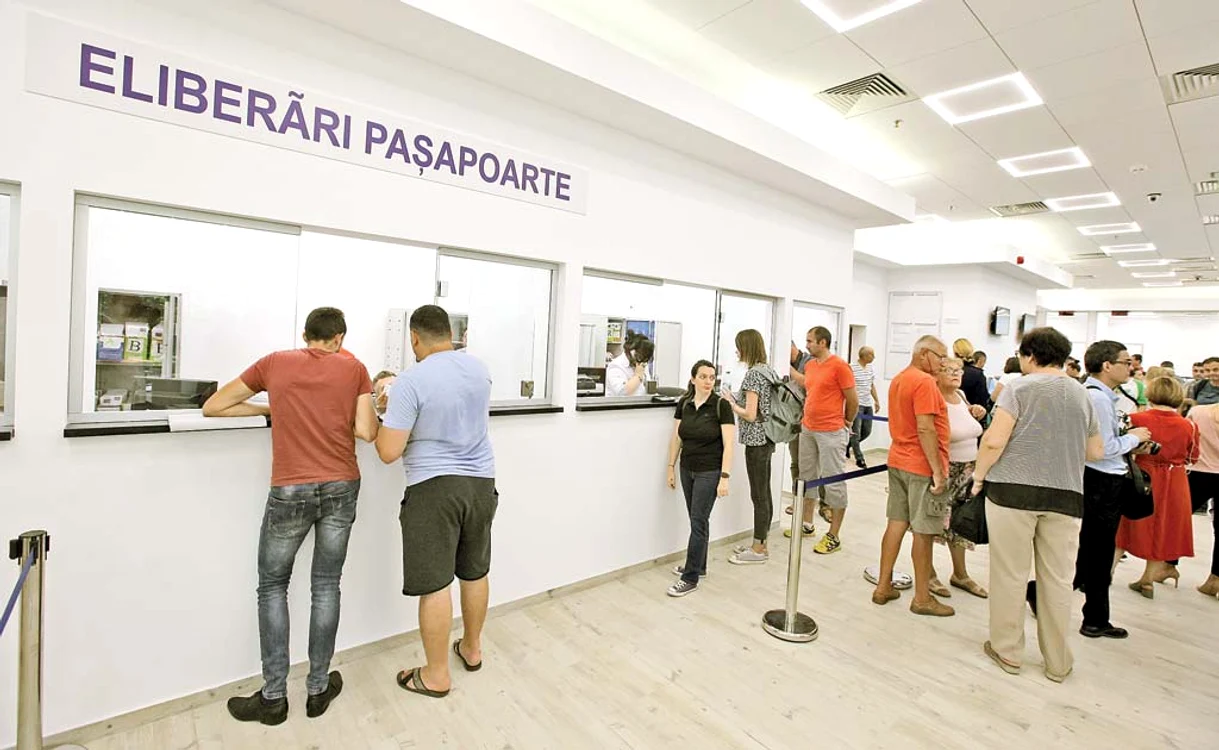 În centrele comerciale se pot face plăți la automatele CEC Bank