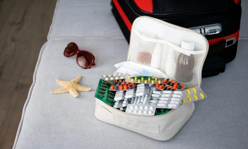 trusa medicala vacanta jpg