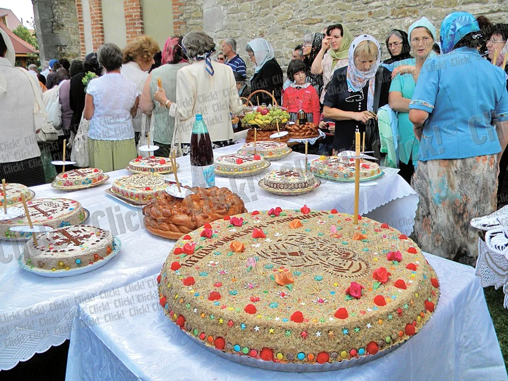 Au făcut o colivă uriaşă