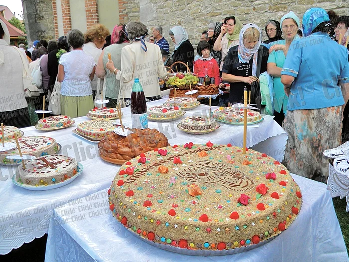 Au făcut o colivă uriaşă