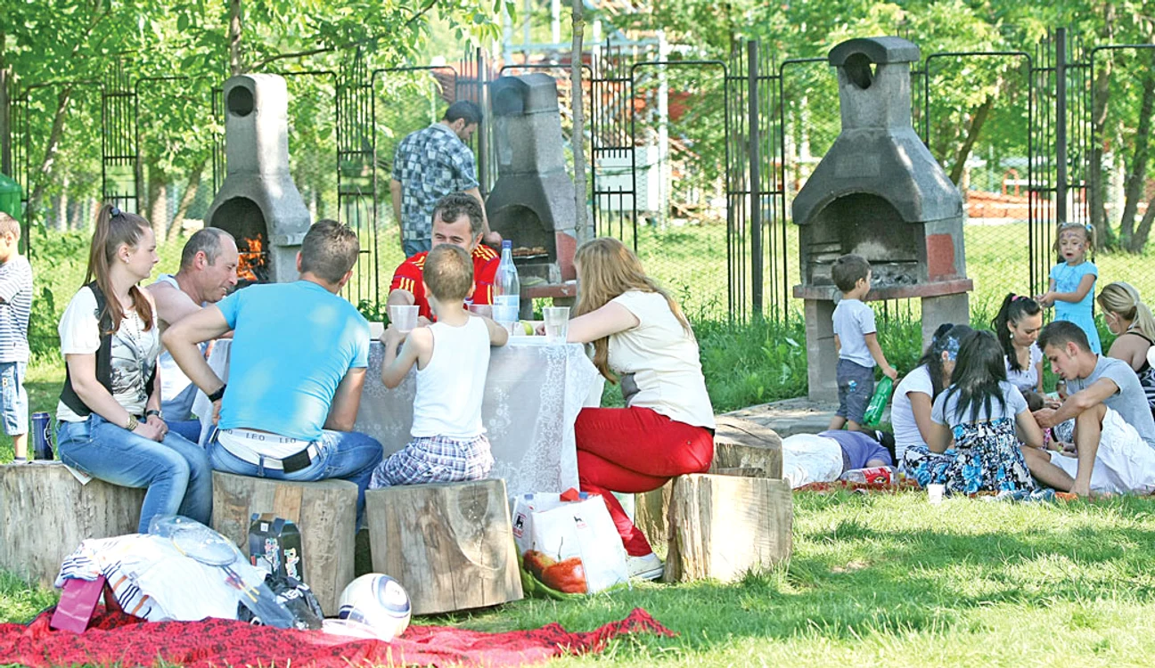 Parcurile au fost  luate cu asalt de  bucureşteni