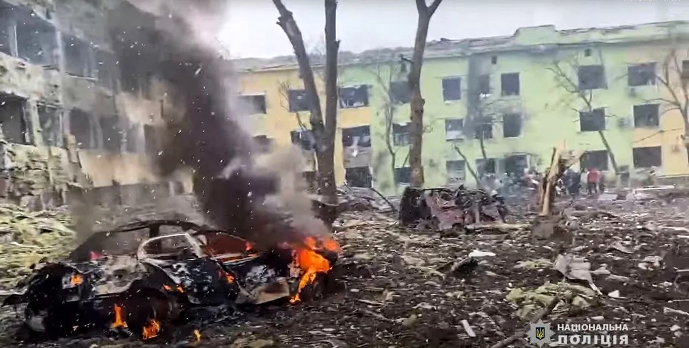 Spitalul de copii din Mariupol, după bombardamente foto: AFP