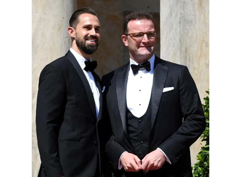 Foto: Spahn (dreapta) împreună cu soțul său Daniel Funke