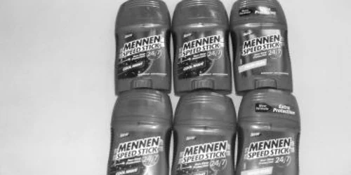 Bistriţa : Şi-a umplut buzunarele cu deodorante