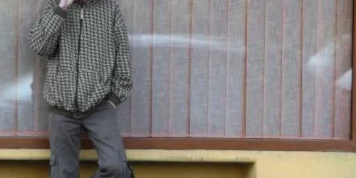 Iaşi: Trei tineri drogaţi cu ierburi legale au fost ridicaţi de Ambulanţă din stradă