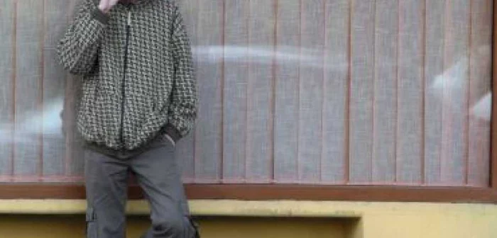 Iaşi: Trei tineri drogaţi cu ierburi legale au fost ridicaţi de Ambulanţă din stradă