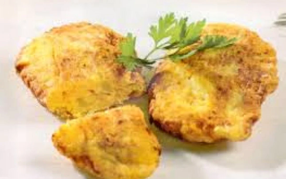 
    O variantă sănătoasă la clasicul şniţel din carne este cel din legume, după o reţetă foarte gustoasă din celebra carte de bucate a Sandei MarinFOTO: adevarul.ro  