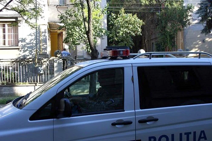 Percheziţiile au avut loc vineri seara. FOTO: pressalert.ro
