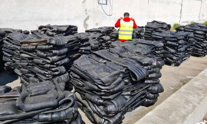 Continutul containerului foto: Poliţia de Frontieră