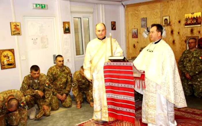 Preot militar român, aflat în misiune în Kandahar: