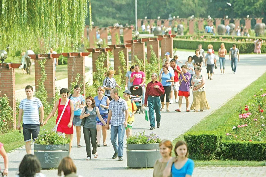 
    Vor fi până la 32 de  grade Celsius  