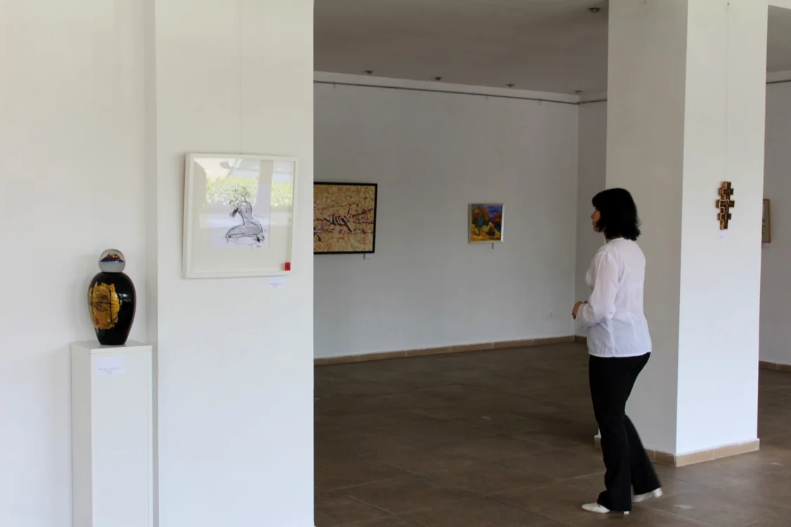 Lucrările sunt vândute la preţuri de atelier                                                                        FOTO Alin Ion