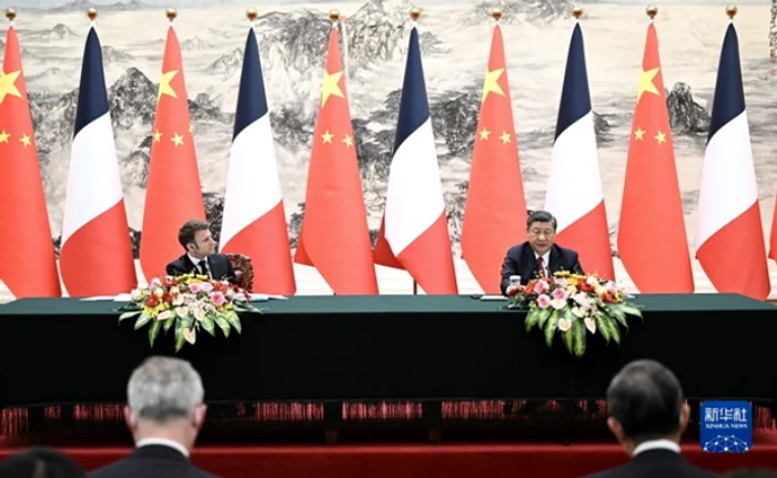 6 Aprilie 2023, Xi Jinping poartă o serie de discuții cu omologul său francez, Emmanuel Macron