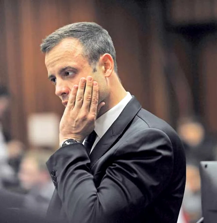 
    Oscar Pistorius este  judecat la Pretoria  pentru uciderea iubitei  sale, Reeva Steenkamp (Foto: reuters)  
