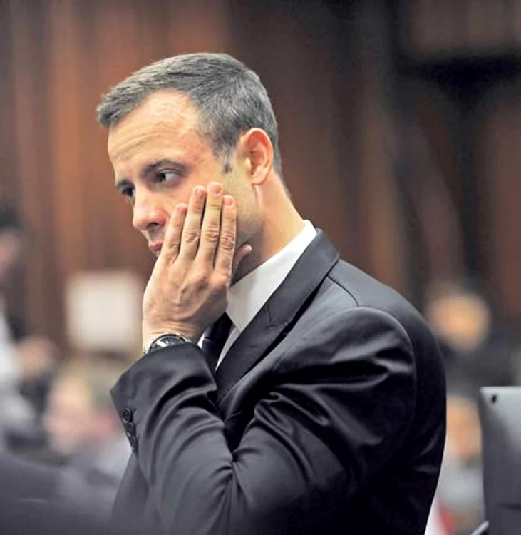 
    Oscar Pistorius este  judecat la Pretoria  pentru uciderea iubitei  sale, Reeva Steenkamp (Foto: reuters)  