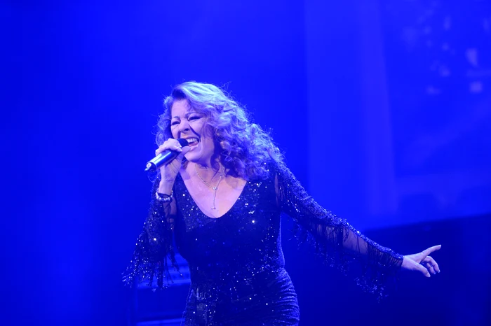 În 2014, Sandra a cântat la Sala Palatului