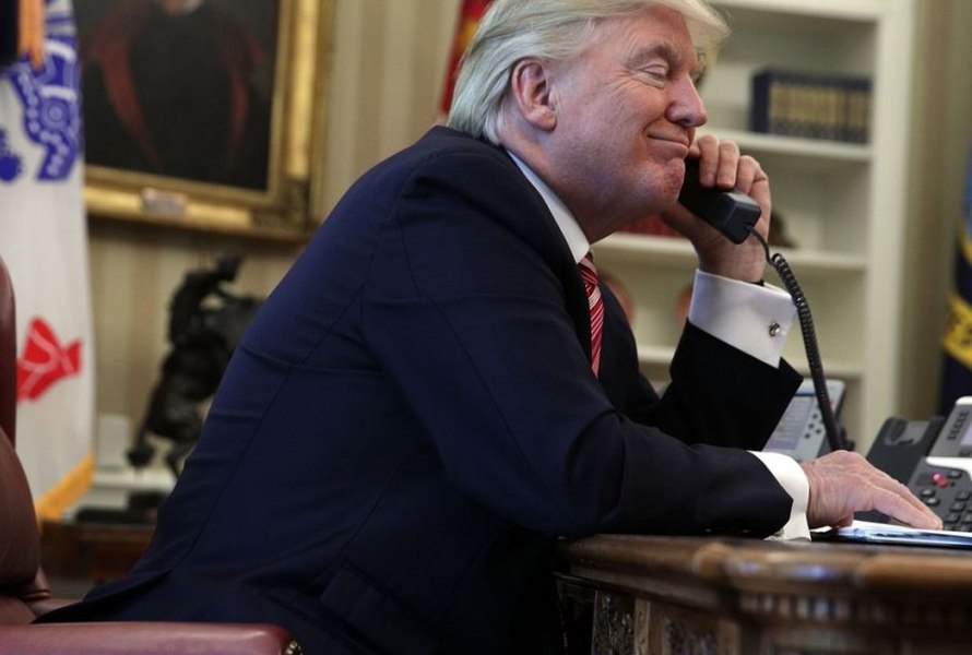 „Pune-mă la telefon”. Trucul lui Trump de a trece legea de finanțare a fost dezvăluit: „Nu ar putea exista un cadou de aniversare mai bun pentru America”
