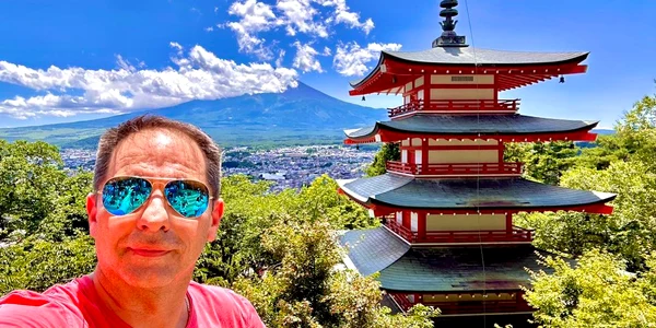 Dan Negru în Japonia Foto Arhivă personală Facebook jpg