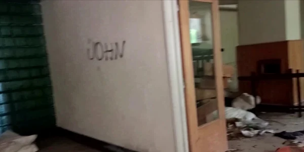 Interiorul hotelurilor abandonate de sindicate, din cel mai frumos loc al ţării: jaful de la Vidra - Vâlcea