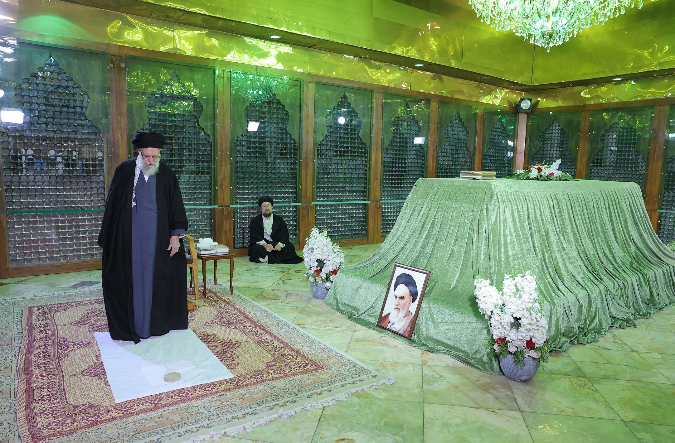 Liderul suprem iranian acuză o „lovitură de stat” la prima apariție publică de la reprimarea protestelor. Reacția opoziției din exil