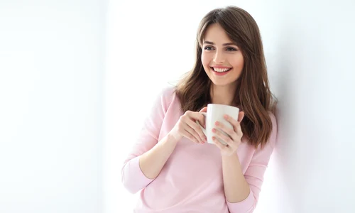 1 femeie bea jpg jpeg