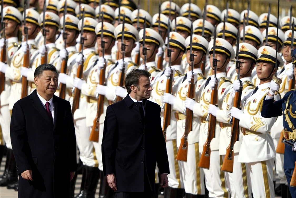 Xi Jinping și Emmanuel Macron/FOTO: EPA-EFE