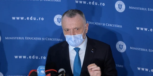 Ministrul Educatiei Sorin Cimpeanu FOTO Mediafax