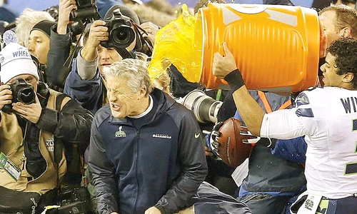 Jucătorii de la Seatle  s au impus în faţa  favoriţilor din Denver (Foto: afp) jpeg