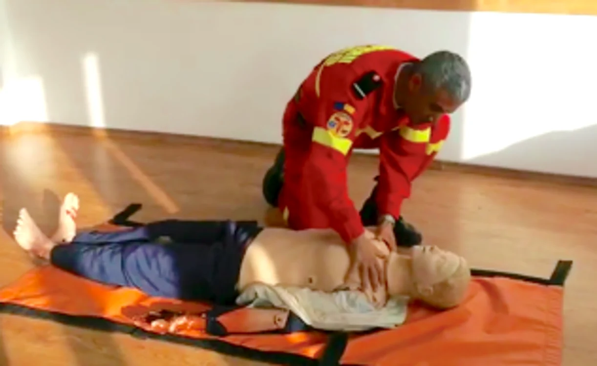 Adrian Mavromalidi - ambulanţa prim-ajutor SMURD ISU Constanţa Sursa Facebook AM