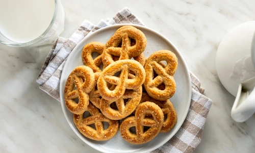 Covrigi crocanti  Sursa foto shutterstock 2042868326 jpg