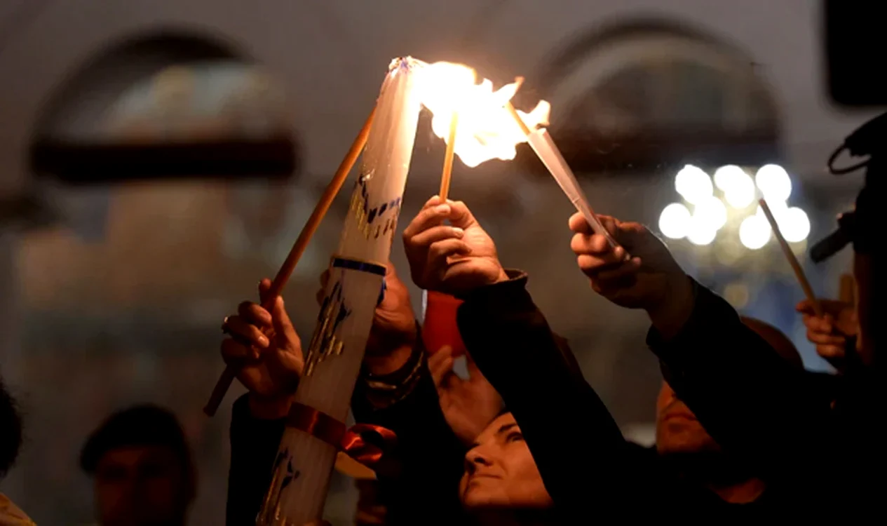BOR are un scenariu de criză pentru Sfânta Lumină de Paște. Foto: Arhivă  