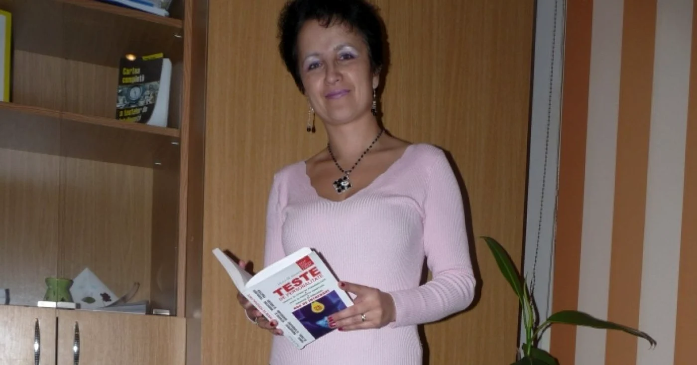 Adriana Creţu ajută copiii cu dizabilităţi