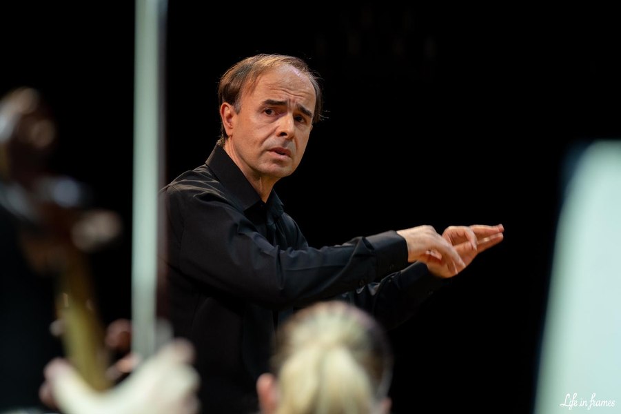 Interviu cu violonistul și dirijorul Ciprian Marinescu