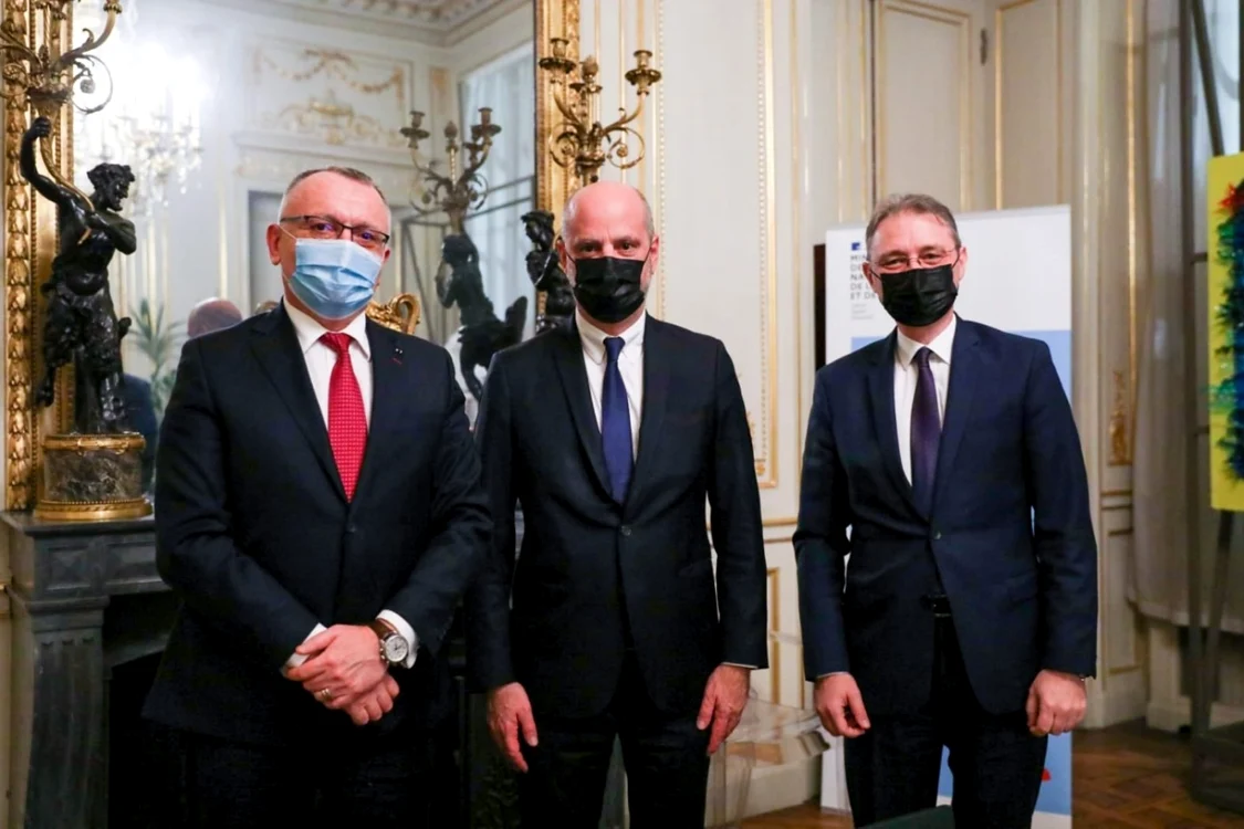 Sorin Cîmpeanu, Jean-Michel Blanquer şi Luca Niculescu. FOTO Facebook Luca Niculescu