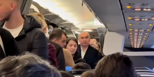 ilie bolojan in avion de linie spre londra FOTO Captura video