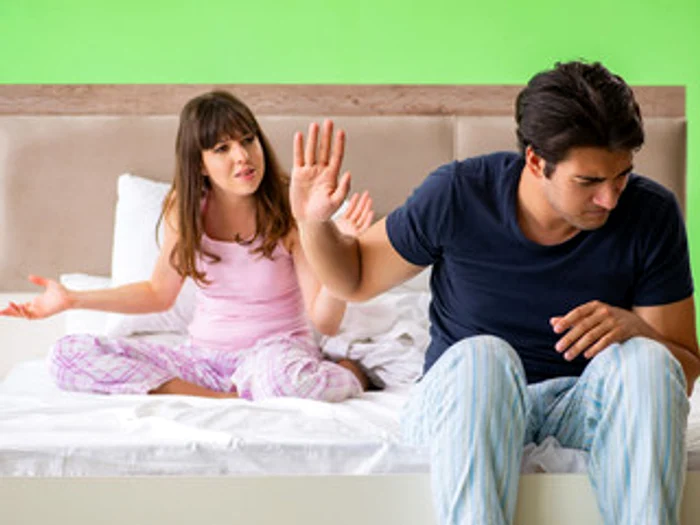 
    Multe femei stau în relații în care nu se simt fericite sperând că într-o zi partenerul lor se va schimbafoto: 123RF  