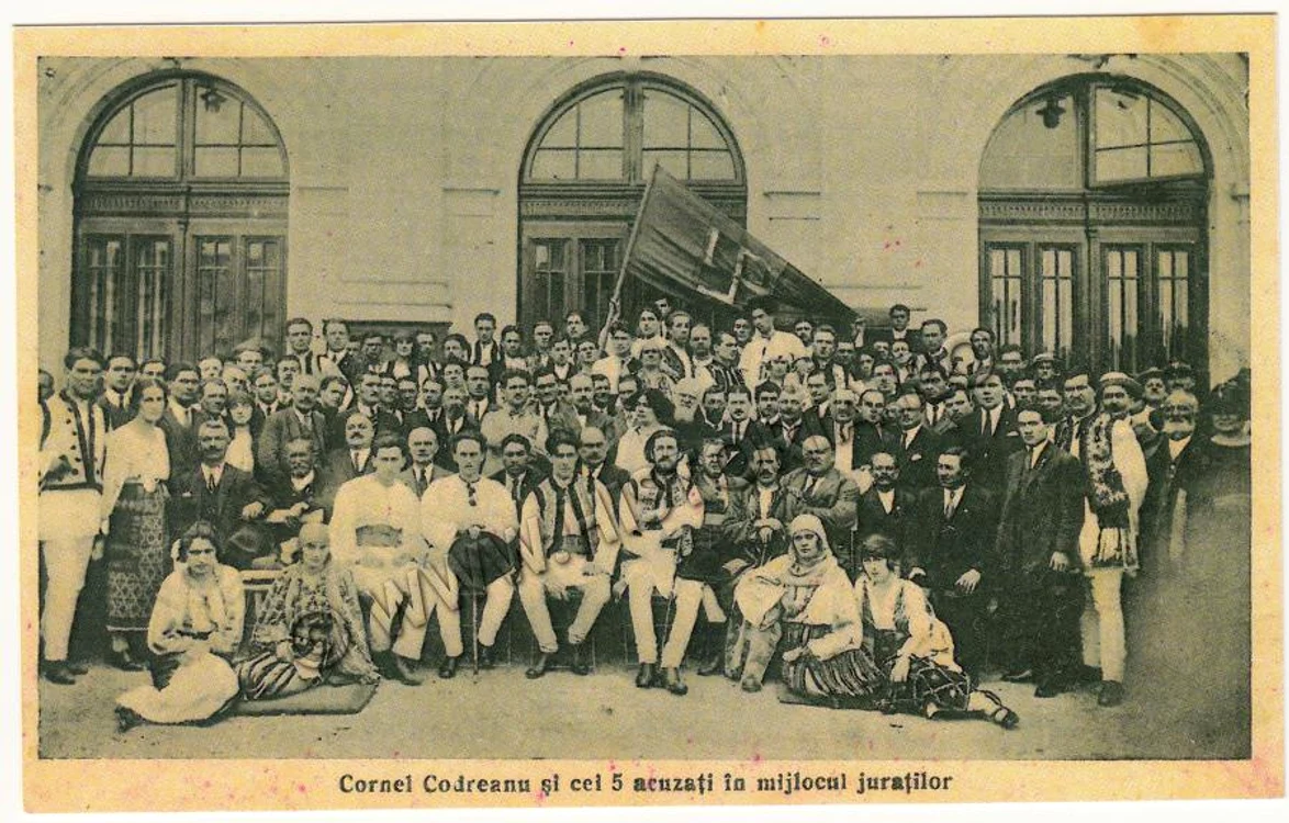 Zelea Codreanu si juratii 0 jpg jpeg