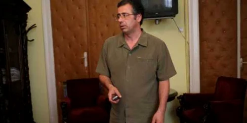 Doctorul George Bogdan Ungureanu, managerul Spitalului Municipal, a anunţat măsuri drastice pentru angajaţii instituţiei. 