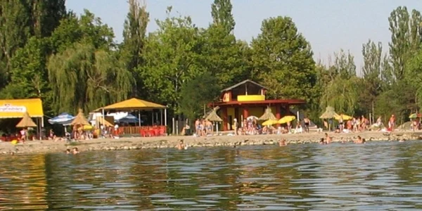 slobozia comoara de pe fundul lacului foto panoramio.ro