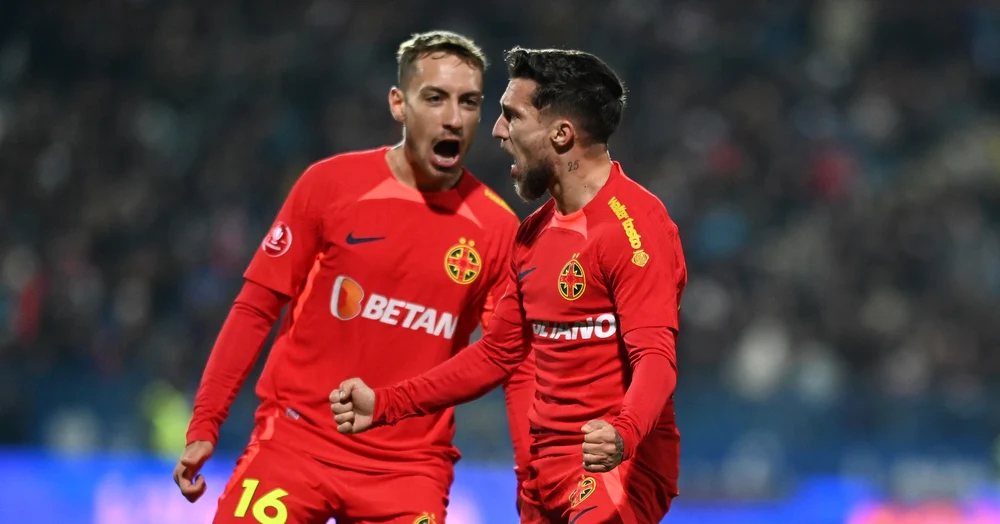 Băluță, dreapta, pe când era coleg cu Lixandru la FCSB