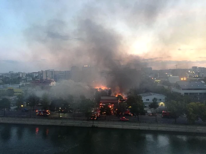 Autoritățile au activat planul roșu de intervenție în cazul incendiului de la casa de bătrâni Sole