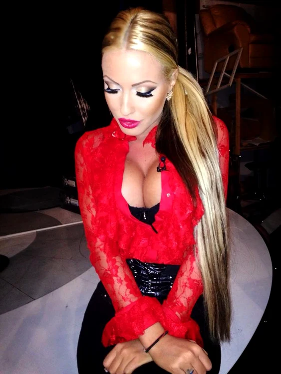 Loredana Chivu, provocatoare la tv