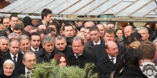 Preşedintele Traian Băsescu a fost afectat de durerea familiei Boc