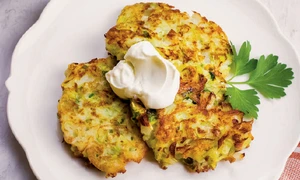 clatite de dovleei cu sos de iaurt jpg