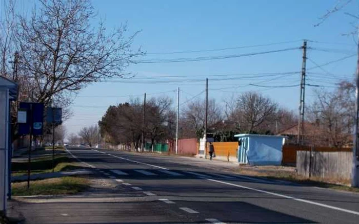 Sătenii din Coslogeni nu s-au grăbit să iasă la vot FOTO I.S.